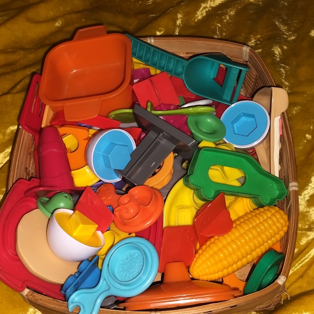 Large playdough accessory bundle - Picture 3 of 3